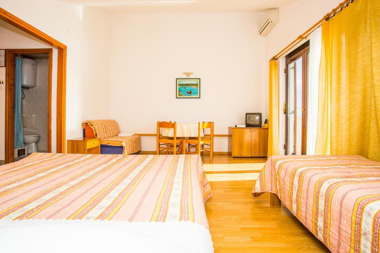 Apartmani Pava أوميس المظهر الخارجي الصورة