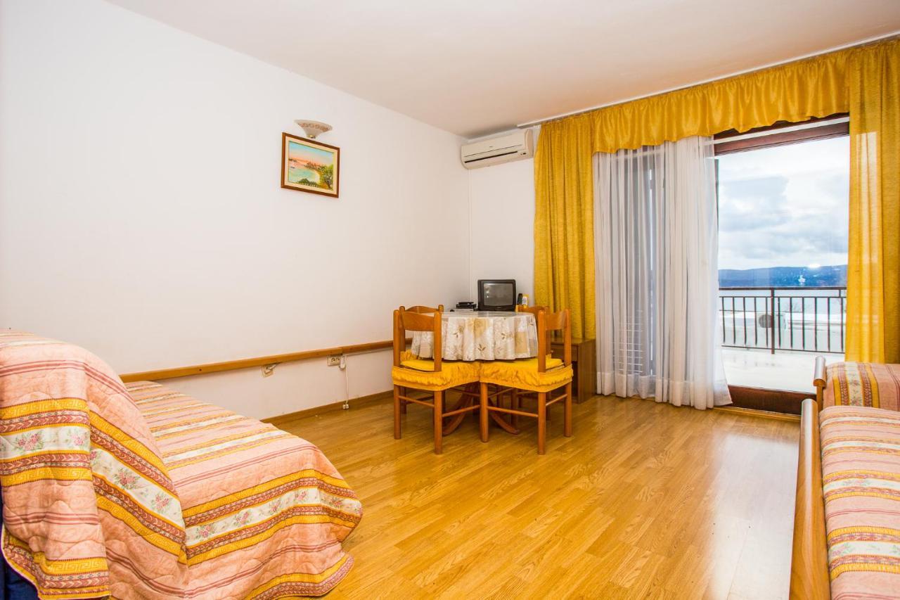 Apartmani Pava أوميس المظهر الخارجي الصورة