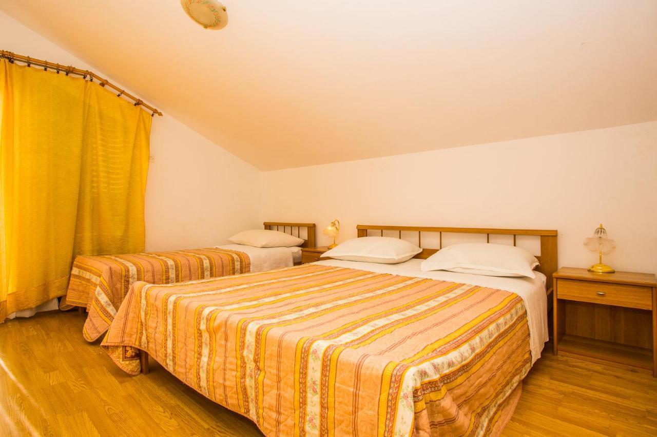 Apartmani Pava أوميس المظهر الخارجي الصورة